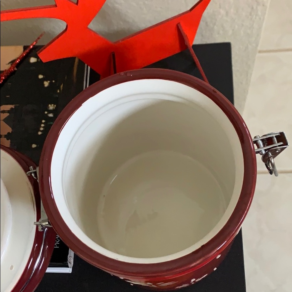 Holiday Snowflake Container - Picture 5 of 8